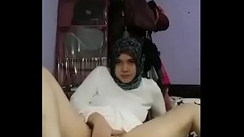 asian tudung girl strip and fingers