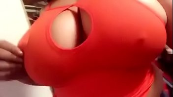 Look at my big titties in this red dress